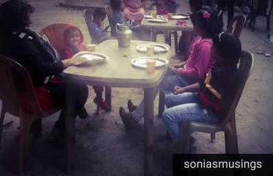 The biggest attraction of the picnic was the delcious food